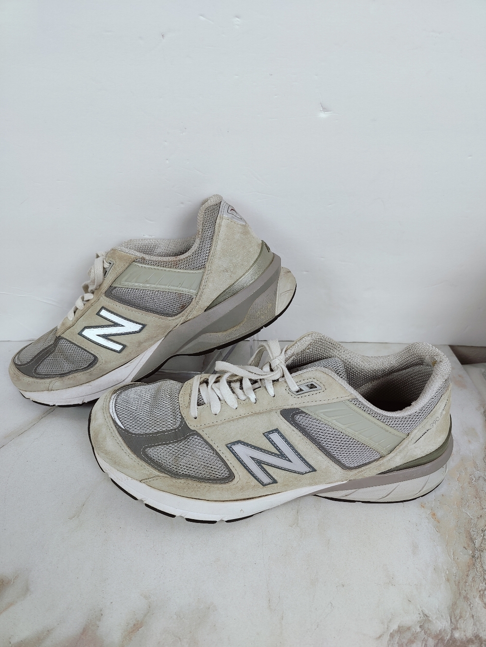New Balance Men's 990v5